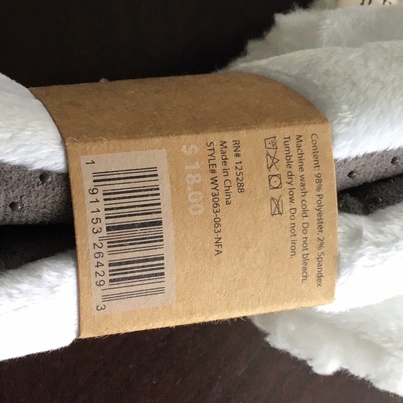 NWT Rae Dunn slippers - Picture 4 of 4